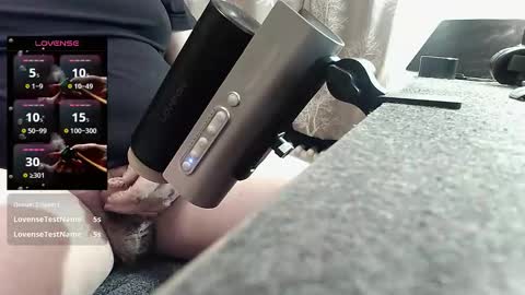 Snapshot of welshladscott chatting on 11.22.25 Scotty online show from 11.22.25