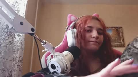 Snapshot of wendolynzuniga chatting on 04.14.26 Saira online show from 04.14.26