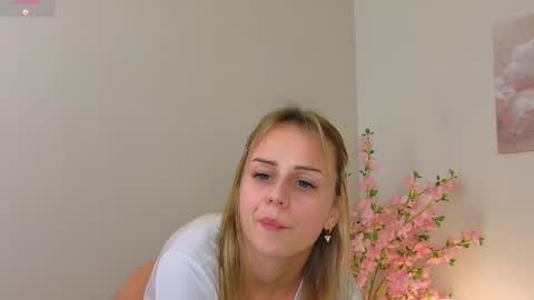 Snapshot of wendy__doll chatting on 03.08.25 Im Wendy online show from 03.08.25