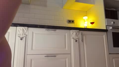 Daisy    online show from 01.05.25