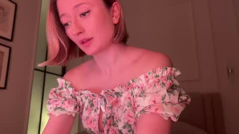 Snapshot of wendy_amber chatting on 06.01.26 Daisy online show from 06.01.26
