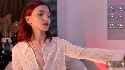 Snapshot of wendygilber chatting on 11.11.25 Wendy online show from 11.11.25