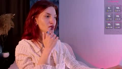 Snapshot of wendygilber chatting on 11.30.25 Wendy online show from 11.30.25