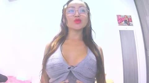 TaTis online show from 03.18.26