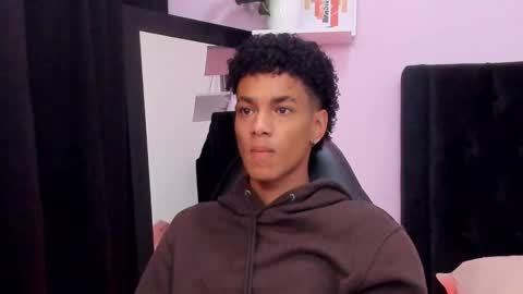 Snapshot of wes_gibbings chatting on 12.17.25 WES online show from 12.17.25