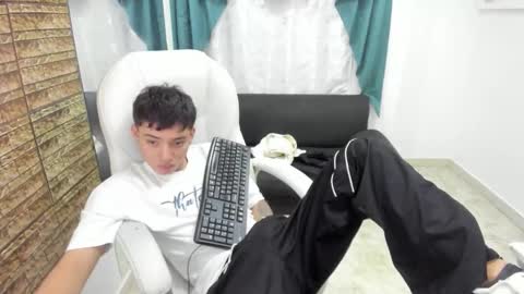 Snapshot of wesley_boy_ chatting on 02.17.26 Wesley Boy online show from 02.17.26