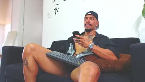 Wesley Rogger online show from 12.06.24