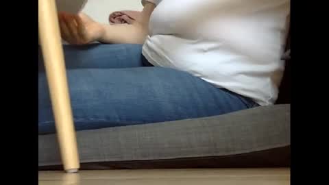 wet_pants2022 online show from 02.25.25