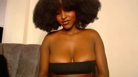 Macey online show from 02.06.25