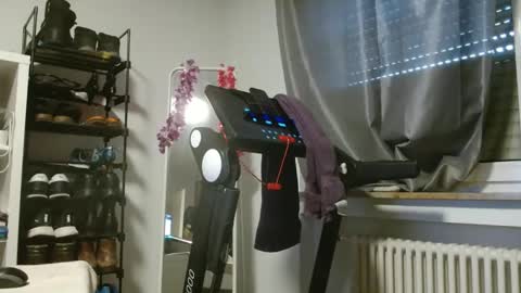 Snapshot of wetgerman2 chatting on 02.10.25 Wetgerman online show from 02.10.25