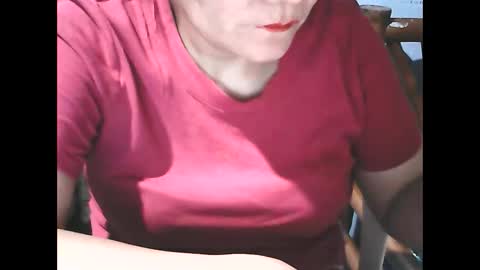 Snapshot of wethornypussy4u chatting on 11.04.25 wethornypussy4u online show from 11.04.25