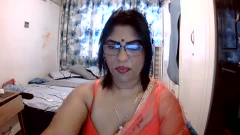 Snapshot of wetindian1971 chatting on 07.20.26 kavita online show from 07.20.26