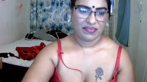 Snapshot of wetindian1971 chatting on 07.28.26 kavita online show from 07.28.26