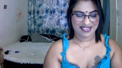 Snapshot of wetindian1971 chatting on 07.29.26 kavita online show from 07.29.26