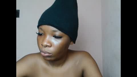 Snapshot of wetxxbabe chatting on 02.15.26 wetxxbabe online show from 02.15.26