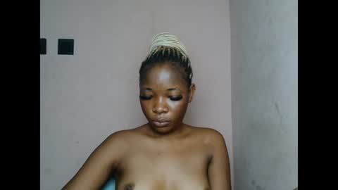 Snapshot of wetxxbabe chatting on 02.22.26 wetxxbabe online show from 02.22.26