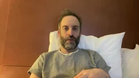 Snapshot of whiskylovexxx chatting on 04.02.26 WhiskyLove online show from 04.02.26