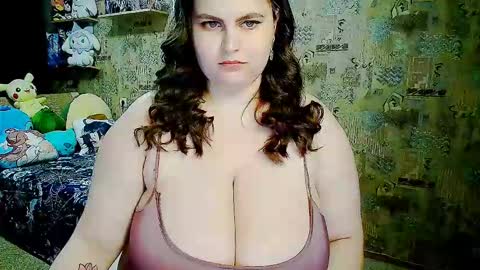 whisperinthedarkk online show from 11.25.25