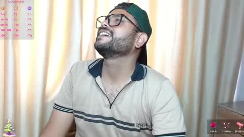 Snapshot of whispers_caplan chatting on 01.11.25 yors online show from 01.11.25