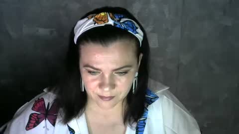 Snapshot of white__queen_ chatting on 07.02.26 white__queen_ online show from 07.02.26
