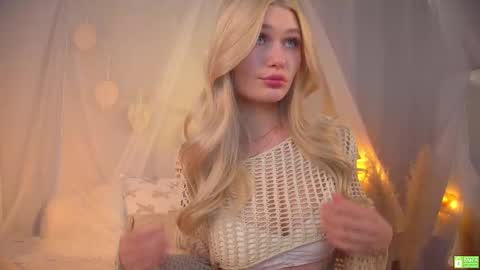 Chloe    NEXT STREAM - 1 december online show from 02.23.25