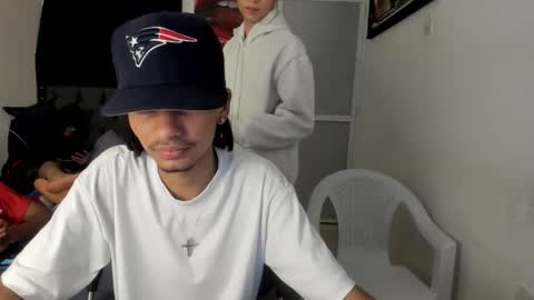 Snapshot of white_master444 chatting on 04.17.26 white online show from 04.17.26