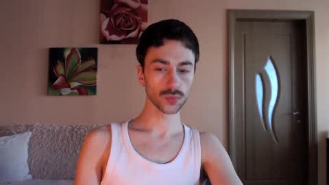 Snapshot of white_sport chatting on 12.16.25 Tom online show from 12.16.25