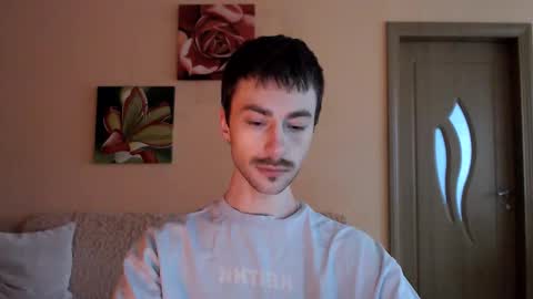 Snapshot of white_sport chatting on 02.05.26 Tom online show from 02.05.26