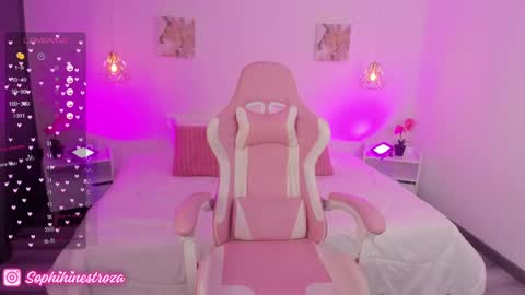 whiteatenea online show from 03.03.25