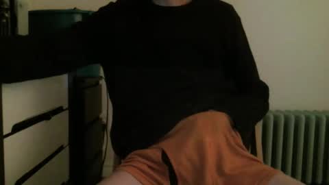 Snapshot of whiteboyslim21 chatting on 11.24.25 whiteboyslim21 online show from 11.24.25