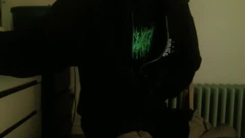 Snapshot of whiteboyslim21 chatting on 11.25.25 whiteboyslim21 online show from 11.25.25