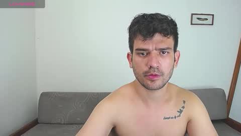 Snapshot of whitedylan9 chatting on 01.05.25 Dylan white online show from 01.05.25