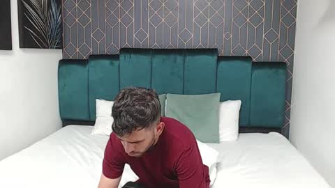 Snapshot of whitedylan9 chatting on 02.04.25 Dylan white online show from 02.04.25