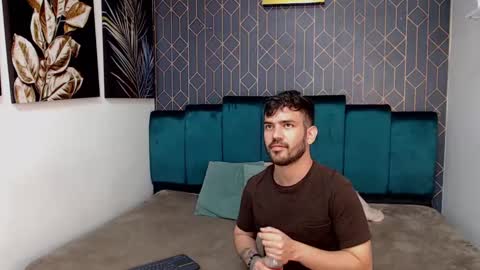 Snapshot of whitedylan9 chatting on 02.11.25 Dylan white online show from 02.11.25