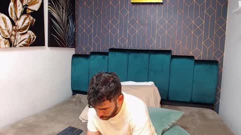 Snapshot of whitedylan9 chatting on 02.13.25 Dylan white online show from 02.13.25