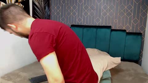 Snapshot of whitedylan9 chatting on 02.14.25 Dylan white online show from 02.14.25