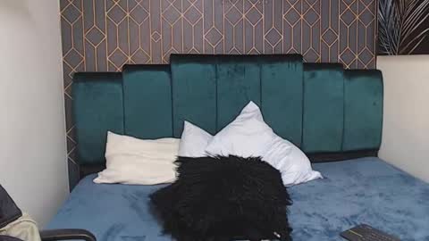 Snapshot of whitedylan9 chatting on 02.27.25 Dylan white online show from 02.27.25