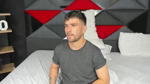 Snapshot of whitedylan9 chatting on 03.04.25 Dylan white online show from 03.04.25