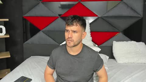 Snapshot of whitedylan9 chatting on 03.05.25 Dylan white online show from 03.05.25