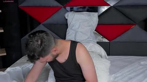 Snapshot of whitedylan9 chatting on 03.08.25 Dylan white online show from 03.08.25