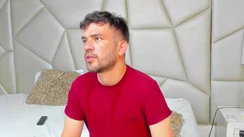 Snapshot of whitedylan9 chatting on 03.08.25 Dylan white online show from 03.08.25