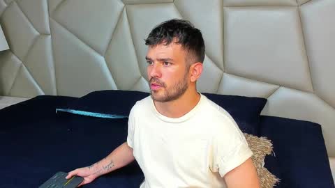 Snapshot of whitedylan9 chatting on 03.11.25 Dylan white online show from 03.11.25