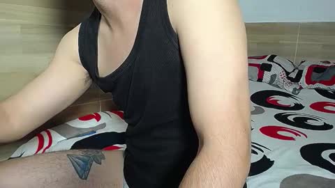 Snapshot of whitedylan9 chatting on 12.15.25 Dylan white online show from 12.15.25