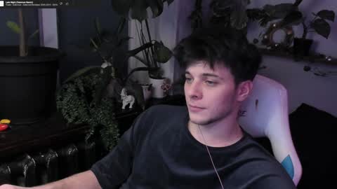 Gus online show from 01.03.25