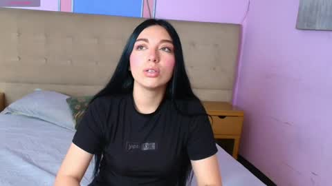 whitehott_ online show from 04.16.26