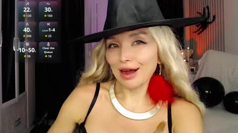 WhiteLaBunny online show from 11.02.25