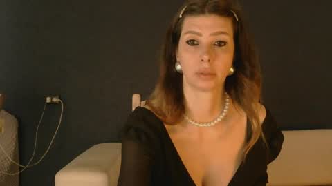 Snapshot of whitequeen888 chatting on 05.18.26 White Queen online show from 05.18.26