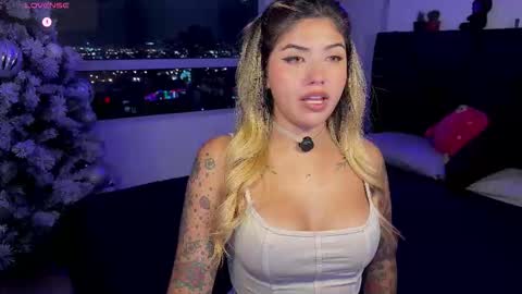 Snapshot of whites_emma chatting on 02.06.26 EMMA online show from 02.06.26