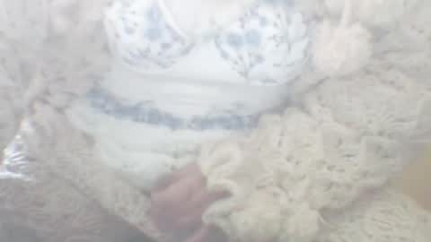 whitesweater online show from 02.11.25