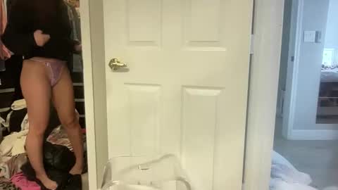 iamwhitneyoc online show from 11.19.25